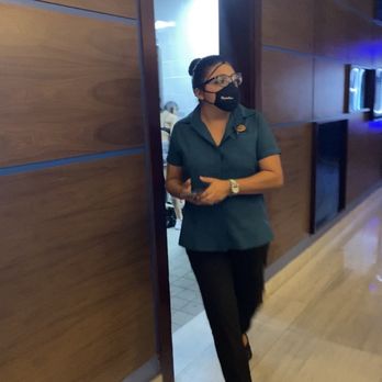 Royalton - Waitress - Resorts Near Me - Cancún, ROO Royalton - Waitress - Resorts Near Me - Cancún, ROO
