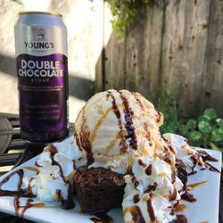 Walnut Brownie Sundae