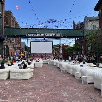 SpiritHouse - Cocktail Bars Near Me - Toronto, Ontario