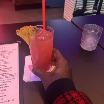 Vessel Bar & Grill - Rum Punch 8$ on Tuesdays - Bars Near Me - Brooklyn, New York