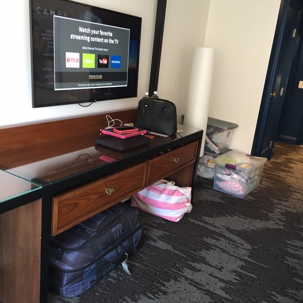 The Camby, Autograph Collection - TV (don't minds the luggage) - Hotels Near Me - Phoenix, Arizona