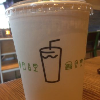Shake Shack Green Hills - Fast Food Near Me - Nashville, Tennessee