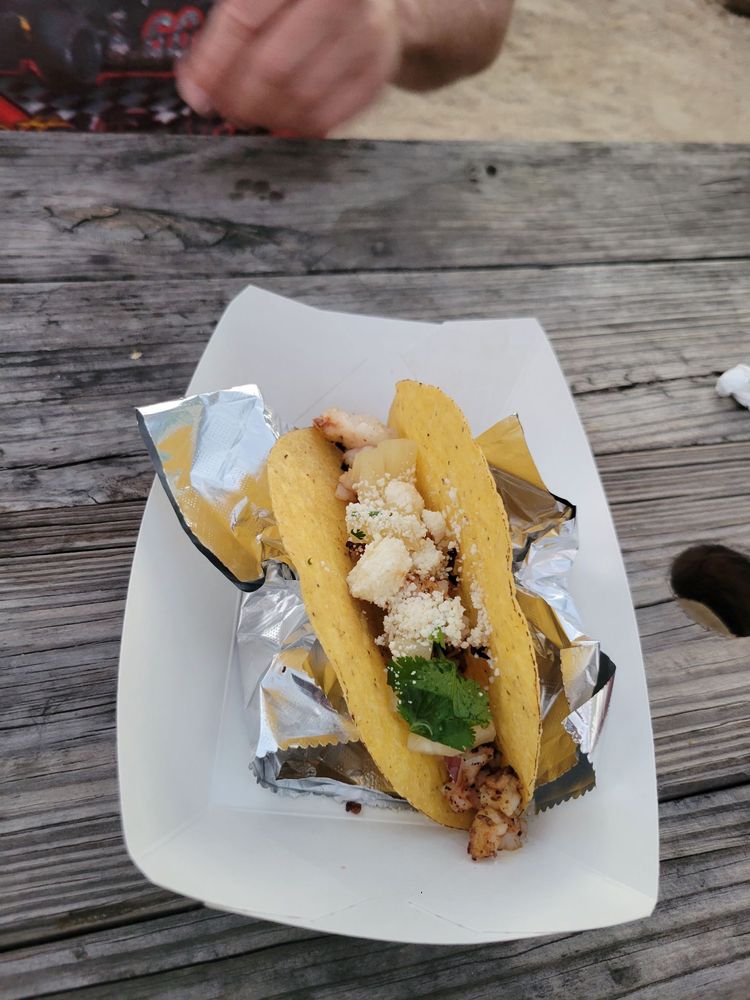 Izzys Island Tacos and Ice Cream