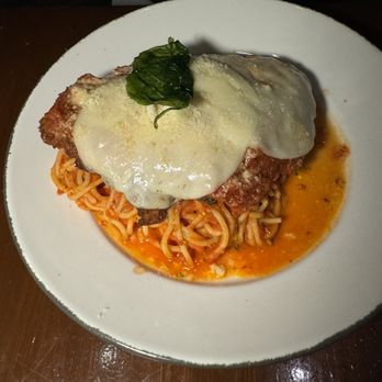 Chef Geoff's West End - New American Near Me - Washington, DC, District of Columbia