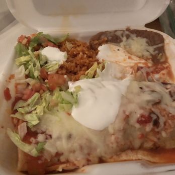 Lindo Guadalajara - Burrito suizo to go - Mexican Near Me - Chicago, Illinois Lindo Guadalajara - Burrito suizo to go - Mexican Near Me - Chicago, Illinois