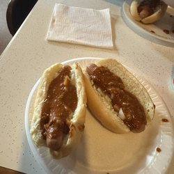 Gene's Beer Garden - Dogs