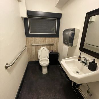 Hiro No Uchi - The bathroom - Sushi Bars Near Me - Honolulu, Hawaii