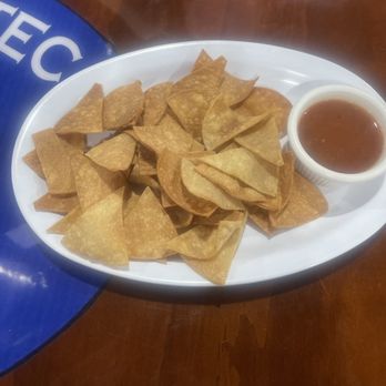 La Sonsonateca Restaurant - Chips and salsa yummy and crunchy chips! - Mexican Near Me - Sacramento, California La Sonsonateca Restaurant - Chips and salsa yummy and crunchy chips! - Mexican Near Me - Sacramento, California
