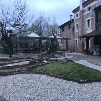Le Macine - Front - Italian Near Me - Grantortino, PD