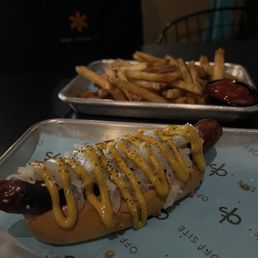 Champion Dog - curry mustard is spicyyy