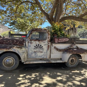 Avila Valley Barn - Fruits & Veggies Near Me - San Luis Obispo, California
