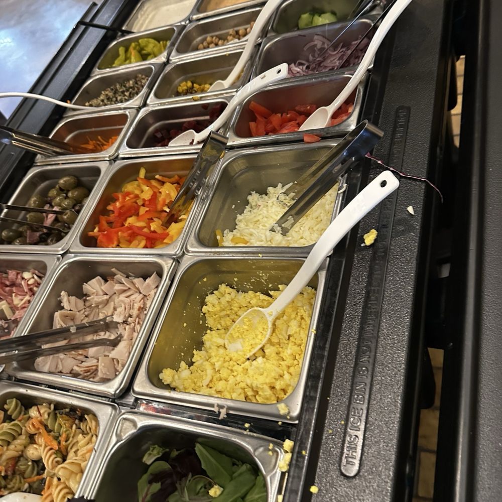 Ottavio's Italian Restaurant - Salad bar - Italian Near Me - Camarillo, California Ottavio's Italian Restaurant - Salad bar - Italian Near Me - Camarillo, California