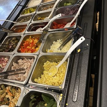 Ottavio's Italian Restaurant - Salad bar - Italian Near Me - Camarillo, California Ottavio's Italian Restaurant - Salad bar - Italian Near Me - Camarillo, California