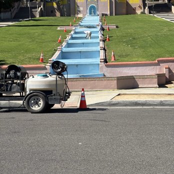 Cascades Park - The cascading waterfall empty - Parks Near Me - Monterey Park, California