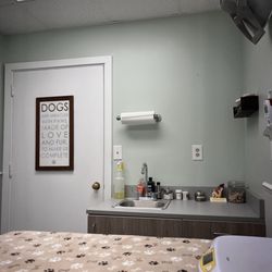 Fort Caroline Animal Clinic