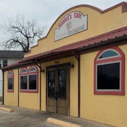 Daniel's Cafe