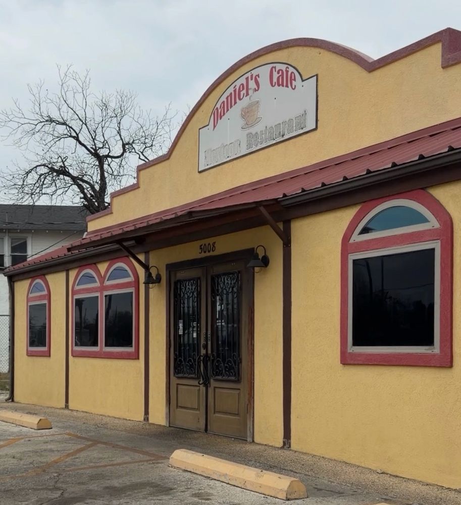 Daniel's Cafe