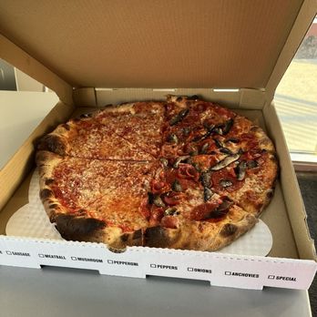 Pizzeria Mungo - Pizza Near Me - Richmond, Virginia Pizzeria Mungo - Pizza Near Me - Richmond, Virginia