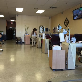 Lovely Nails - Clean and nice staff. - Nail Salons Near Me - Las Vegas, Nevada