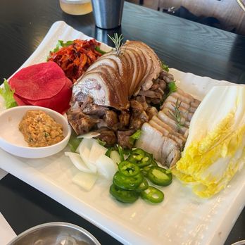 Jangtuh Bossam - Assorted Combo - Korean Near Me - Los Angeles, California Jangtuh Bossam - Assorted Combo - Korean Near Me - Los Angeles, California