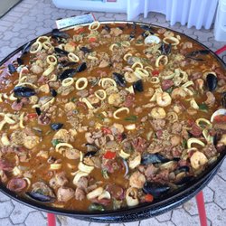 Meadowood Golf & Tennis Club - Great Paella