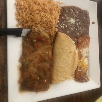 Birrieria Chalio - Combo platter - Mexican Near Me - Los Angeles, California Birrieria Chalio - Combo platter - Mexican Near Me - Los Angeles, California