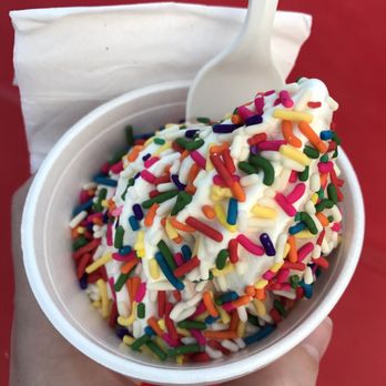 Ro's Custard Creations - a bowl of ice cream with sprinkles - Desserts Near Me - North Canton, Ohio Ro's Custard Creations - a bowl of ice cream with sprinkles - Desserts Near Me - North Canton, Ohio