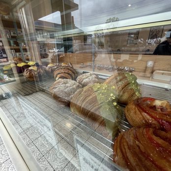 Smoking Tiger Coffee Lab - Pastries - Coffee & Tea Near Me - Gardena, California