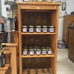 Amish Connection - Wood Furniture, Willowick, OH 44095