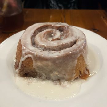 P S & Co - Cinnamon roll - Vegan Near Me - Philadelphia, Pennsylvania