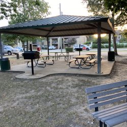 Brummerhop Park - Picnic and grilling area