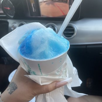 Bahama Buck's - 2nd snow cone still crunchy and watery - Shaved Ice Near Me - Houston, Texas Bahama Buck's - 2nd snow cone still crunchy and watery - Shaved Ice Near Me - Houston, Texas