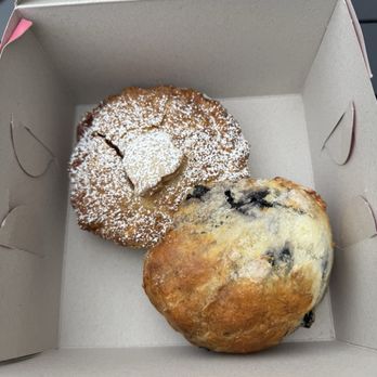 Macrina Bakery & Cafe - Blueberry Scone and Apple Maple Mini Pie - Cafes Near Me - Seattle, Washington