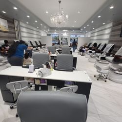 Lush Nail Bar - Macon