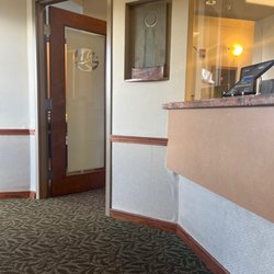 Pacific Maxillofacial Center - Reception/waiting area