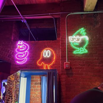 Free Play Bar Arcade - Bars Near Me - Worcester, Massachusetts