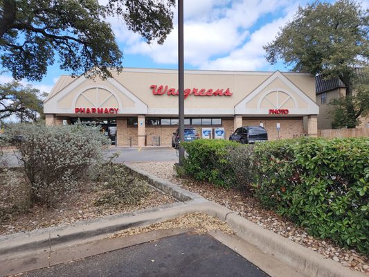 Walgreens by null