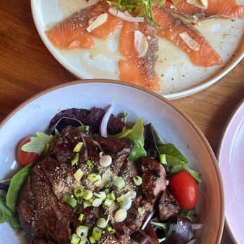Temsib Eatery & Bar - Crying Tiger Salad and Smoked Salmon Salad - Thai Near Me - Bellevue, Washington