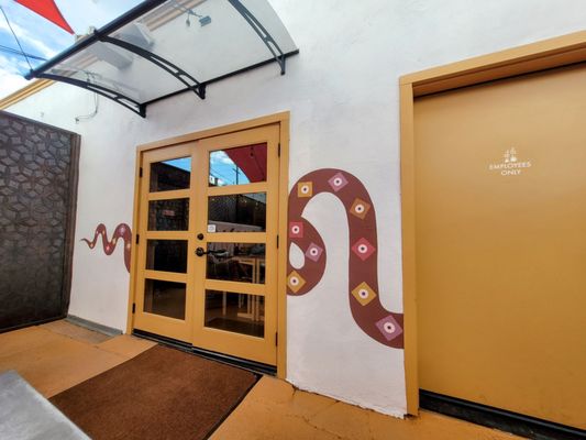 Esquina Pizza / Copita Wine Bar by null