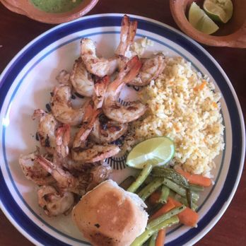 Los Abuelos - camarones a la plancha with rice - Mexican Near Me - Isla Mujeres, ROO