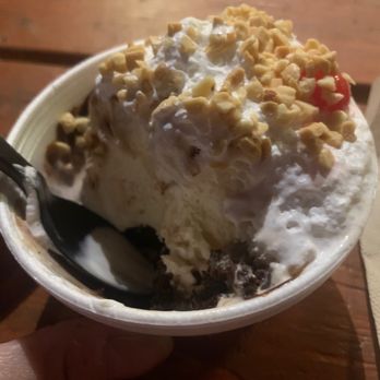 Mountain-Dream Creamery - It was too dark outside to get a decent photo, so you'll just have to get your own ice cream to find out :) - Bakeries Near Me - Pinetop-Lakeside, Arizona