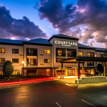 Courtyard by Marriott Charlotte Ballantyne - Front entrance- night - Hotels Near Me - Charlotte, North Carolina Courtyard by Marriott Charlotte Ballantyne - Front entrance- night - Hotels Near Me - Charlotte, North Carolina