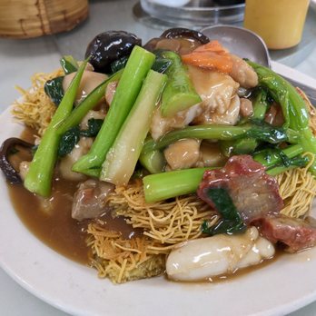 Ginger & Garlic - House special w/cake noodle - Dim Sum Near Me - Honolulu, Hawaii Ginger & Garlic - House special w/cake noodle - Dim Sum Near Me - Honolulu, Hawaii
