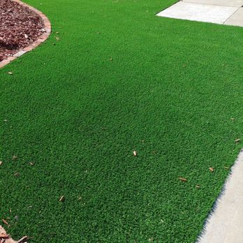 GL Landscape - Artificial turf in the front yard that needs to be filled and raked. - Landscaping Near Me GL Landscape - Artificial turf in the front yard that needs to be filled and raked. - Landscaping Near Me