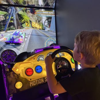 Elston Electric - Game time! - Arcades Near Me - Chicago, Illinois