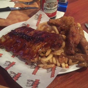 Hooters - Sports Bars Near Me - Niagara Falls, Ontario