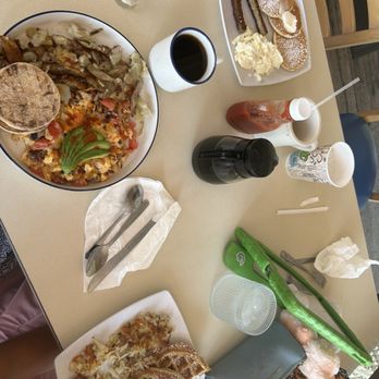 Golden Egg Cafe - Breakfast & Brunch Near Me - Ventura, California