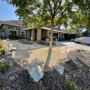Pitkin Landscape & Design - the front of the home - Landscaping Near Me Pitkin Landscape & Design - the front of the home - Landscaping Near Me