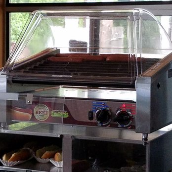 Woks Up Beach Volleyball - Yes! Hot dog bar at Woks! - Sports Clubs Near Me - Portland, Oregon