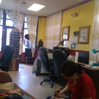 Upscale Nails - Everybody here is getting a pedicure!!! Must be good! - Nail Salons Near Me - Charlotte, North Carolina Upscale Nails - Everybody here is getting a pedicure!!! Must be good! - Nail Salons Near Me - Charlotte, North Carolina